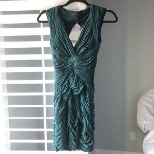 BCBG green cocktail body on dress women’s size S